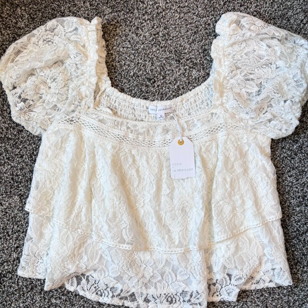 Coco + Jaimeson  junior lined blouse size Medium - White/Ivory with lace NWT